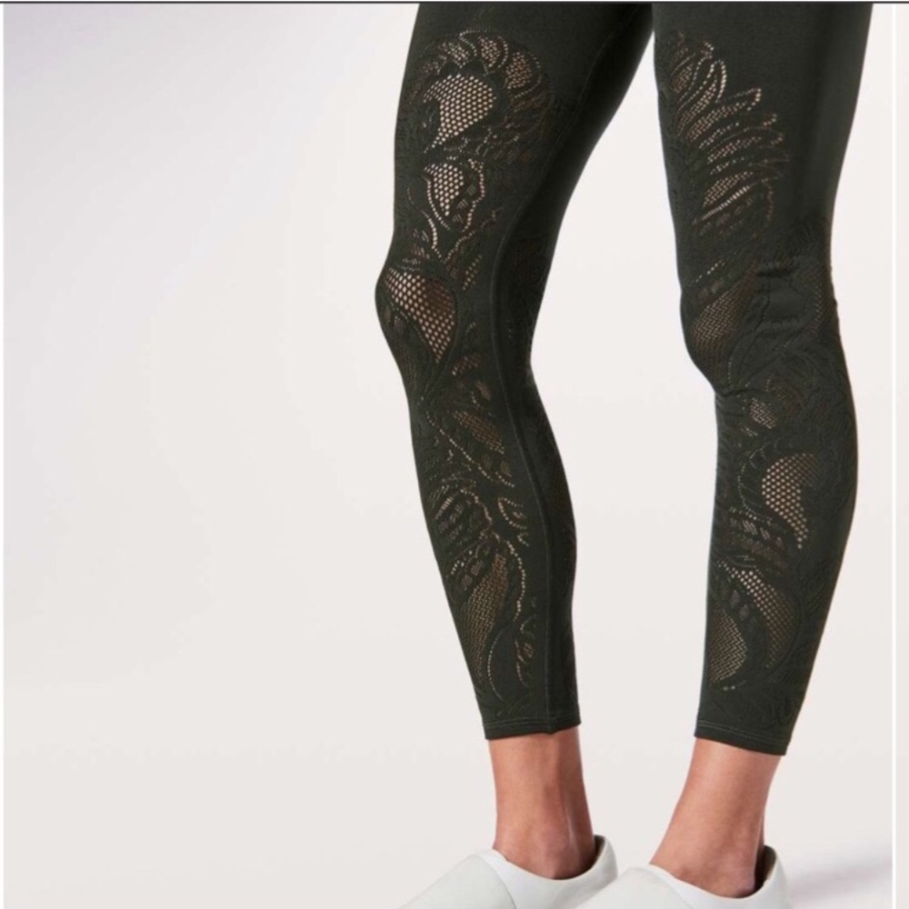 Lululemon Reveal Yoga Tight - Picture 4 of 6